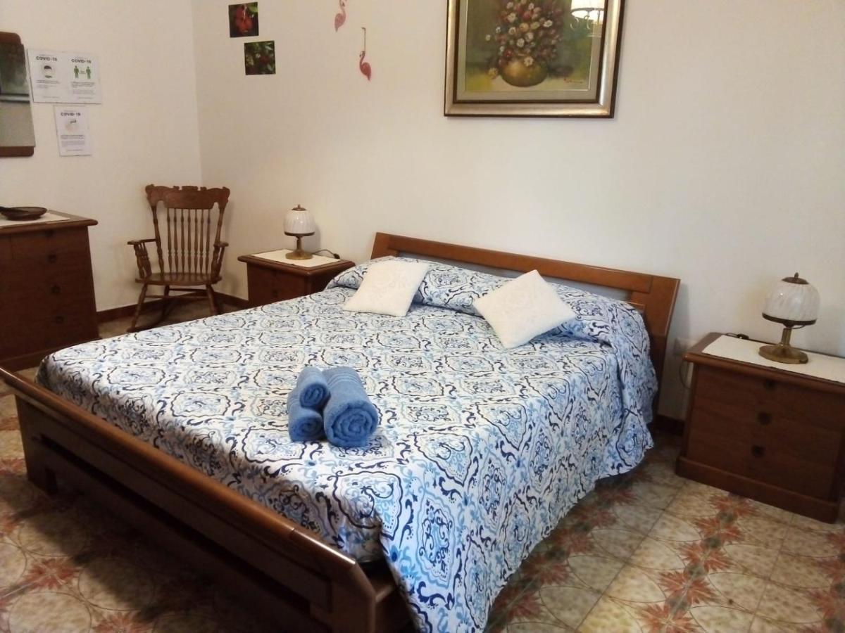B & B Il Mirto 2 Sant'Antìoco Eksteriør billede