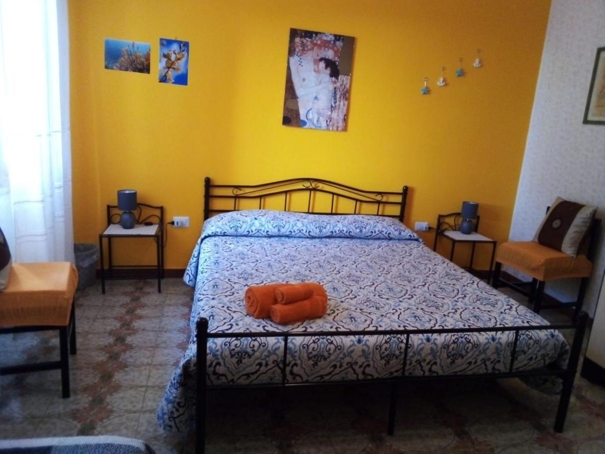 B & B Il Mirto 2 Sant'Antìoco Eksteriør billede
