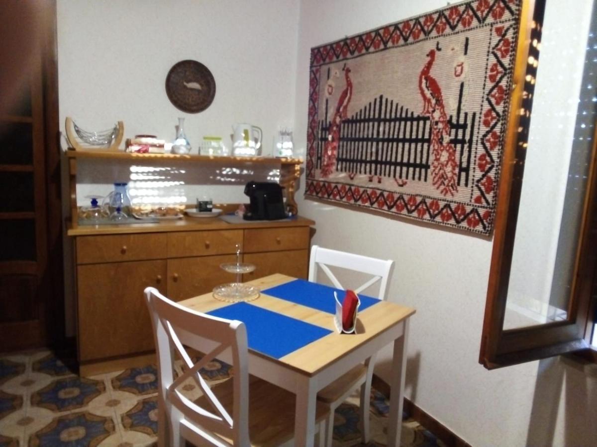 B & B Il Mirto 2 Sant'Antìoco Eksteriør billede